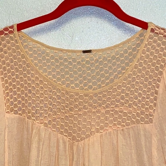 Free People Peach BoHo Fringed Hem Honeycomb Yoke Top 4367 - Picture 2 of 9